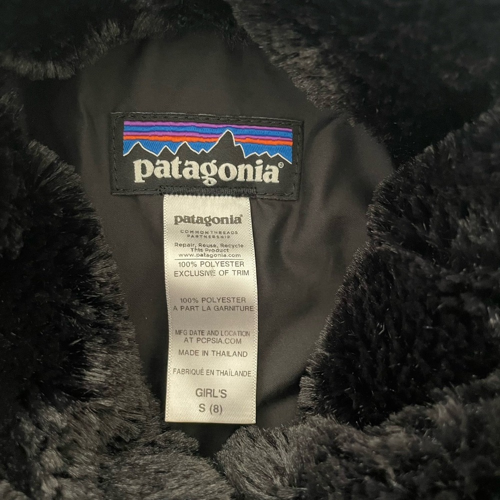 Patagonia Girl's Pelage Black Faux Fur Jacket Coat Cozy Warm Fluffy Size S (8) - Picture 7 of 9